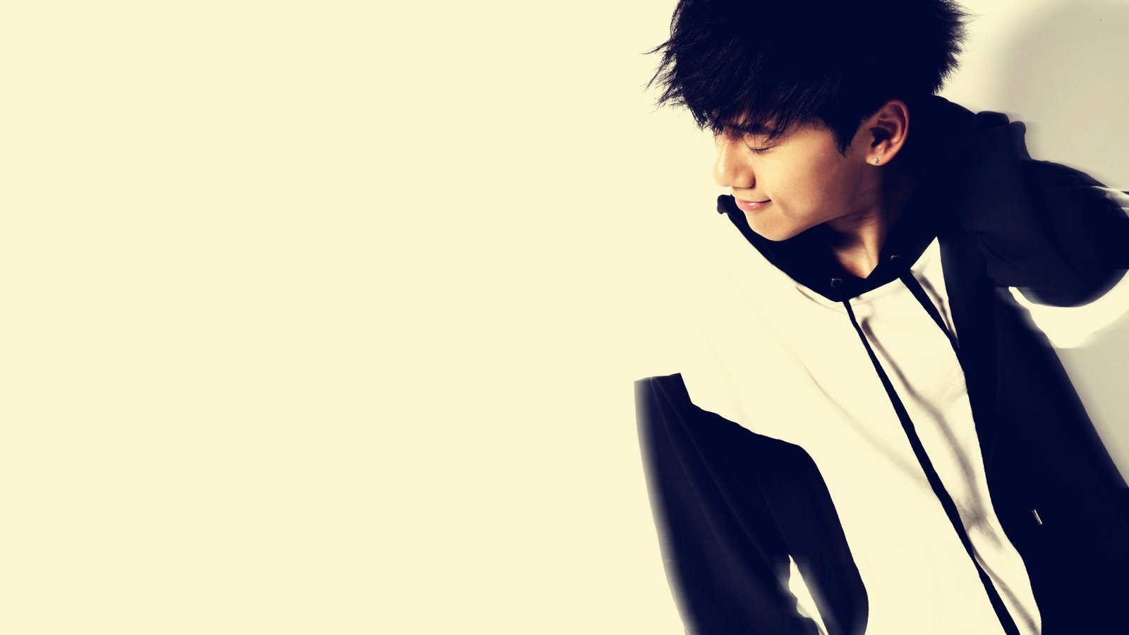  男明星 张杰 2月25日