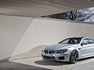安卓汽车 轿跑 宝马 m6手机壁纸