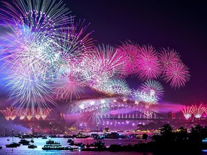 安卓风景 retina 焰火 礼花 夜晚 庆典 城市夜景手机壁纸