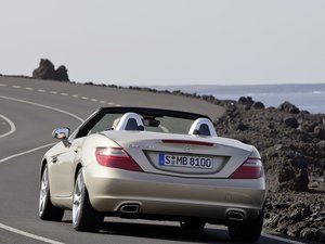 Mercedes Benz 奔驰 汽车 宽屏