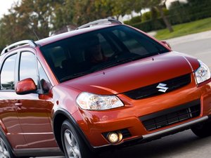 安卓铃木 SX4 运动 休旅车 汽车手机壁纸