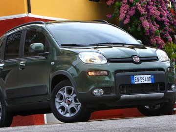 汽车 轿车 菲亚特 熊猫 2013款 fiat panda trekking