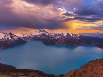 火山 湖面 风景 风光 美景 旅游 自然