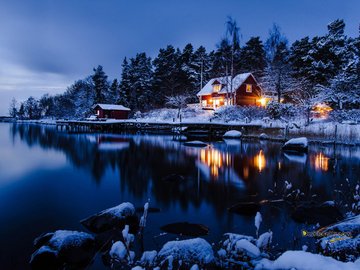 风景 雪景 湖泊 房屋