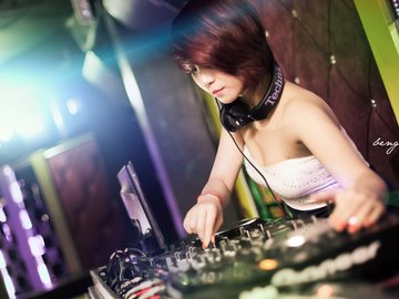 美女 性感 DJ 女神