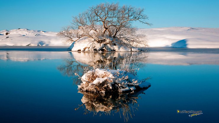 风景 雪景 湖泊