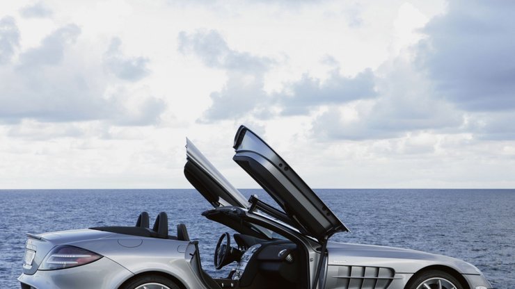 奔驰 SLR McLaren Roadster 汽车